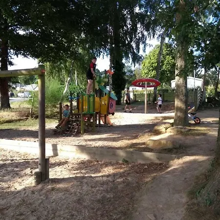 La Maison De Leonie Holiday home Plussulien